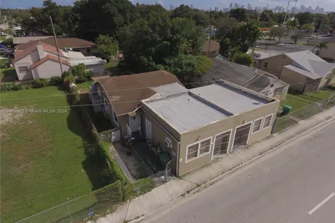 4419 NW 17 Ave, Miami FL 33142