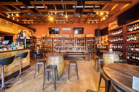 Wine Bar For Sale in Doral, Doral FL 33166