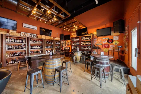 Wine Bar For Sale in Doral, Doral FL 33166