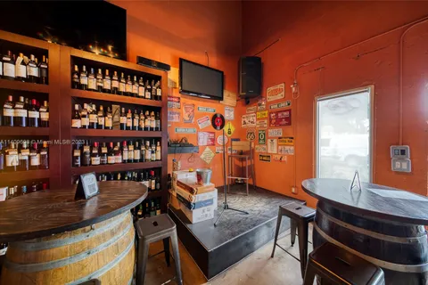 Wine Bar For Sale in Doral, Doral FL 33166