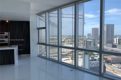 851 NE 1st Ave # 2702, Miami FL 33132