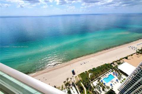 18975 Collins Ave # 3202, Sunny Isles Beach FL 33160