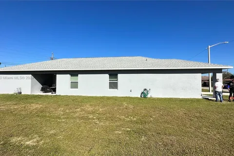 3428 N Jeffcott ST, Fort Myers FL 33916