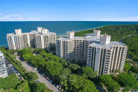 1121 Crandon Blvd # F201, Key Biscayne FL 33149