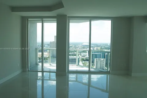 244 Biscayne Blvd # 3908, Miami FL 33132