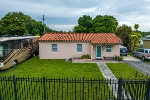 3360 E 10th Ave, Hialeah FL 33013