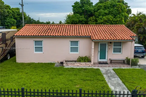 3360 E 10th Ave, Hialeah FL 33013