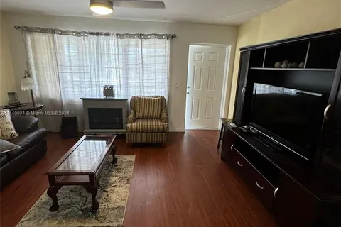 221 Kent M # 221, West Palm Beach FL 33417