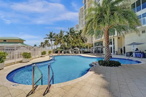 16699 Collins Ave # 1104, Sunny Isles Beach FL 33160