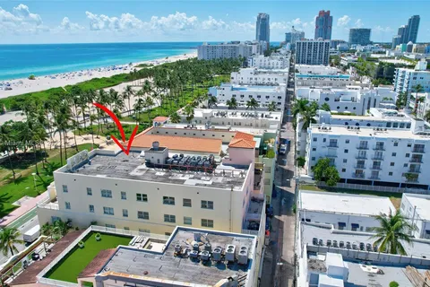 834 Ocean Dr # 212, Miami Beach FL 33139