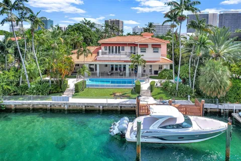 74 Bal Bay Dr, Bal Harbour FL 33154