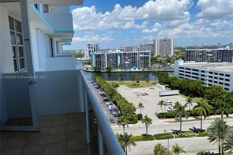 3725 S Ocean Dr # 1521, Hollywood FL 33019