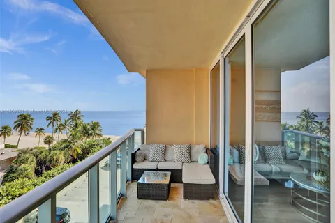 2501 S Ocean Dr, Hollywood FL 33019