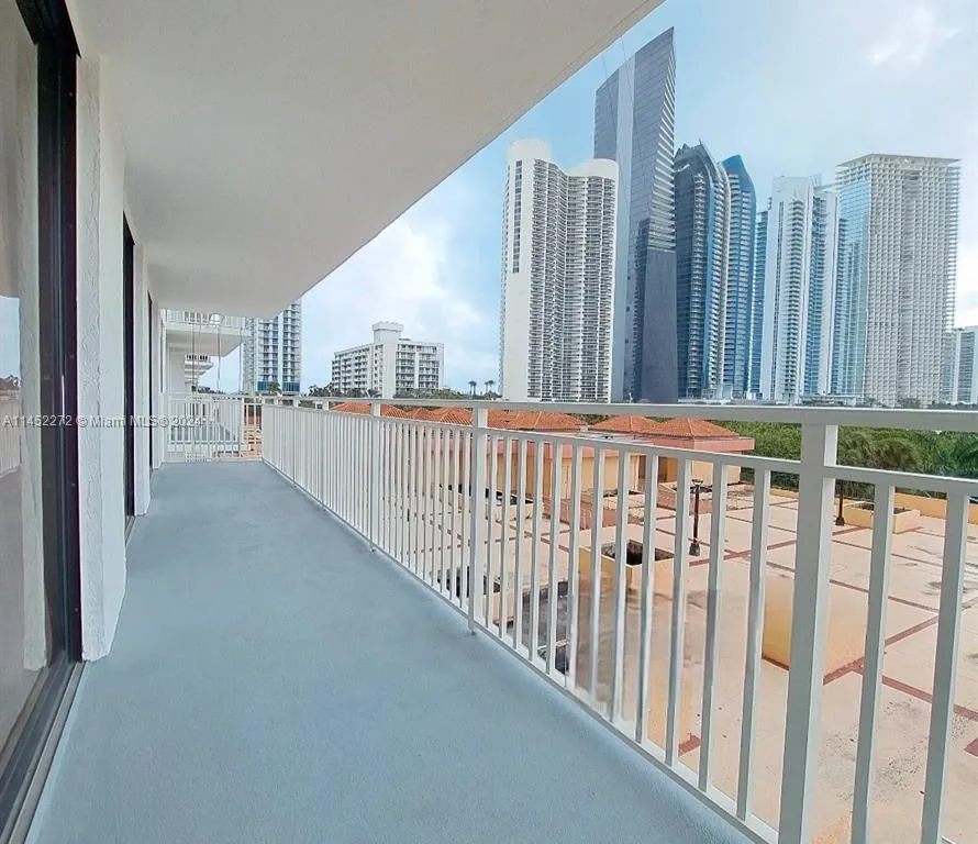 210 174th St # 508, Sunny Isles Beach FL 33160