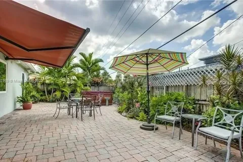 2016 NE 26th Dr, Wilton Manors FL 33306