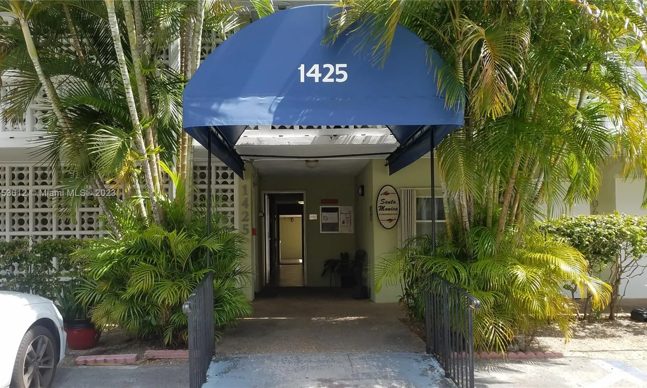 1425 Arthur St # 216B, Hollywood FL 33020