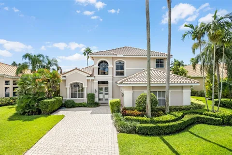 1136 Grand Cay Dr, Palm Beach Gardens FL 33418