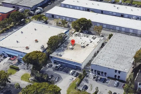 6785 NW 17th Ave, Fort Lauderdale FL 33309