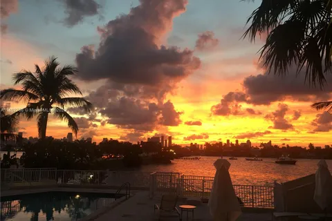 1 Century Ln # 209, Miami Beach FL 33139