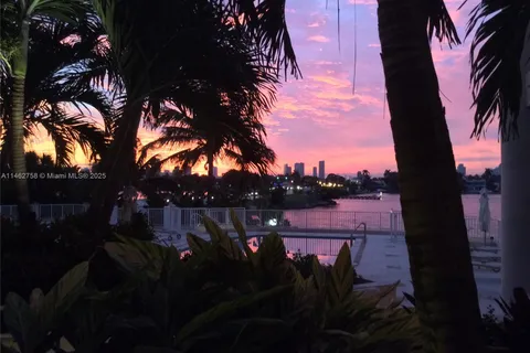 1 Century Ln # 209, Miami Beach FL 33139