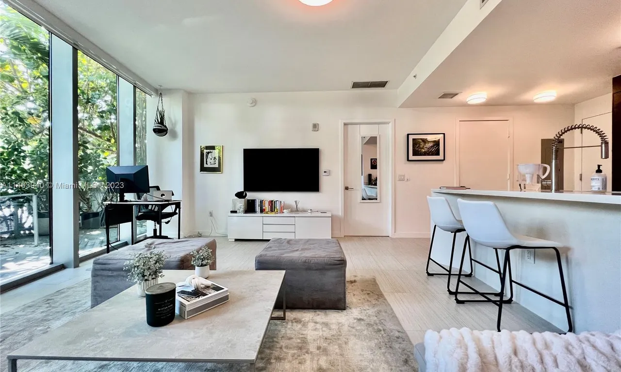 1 Collins Ave # 108, Miami Beach FL 33139