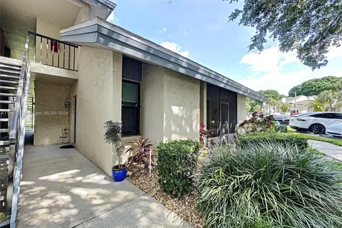 2049 SAN MARCOS DRIVE # 127, Other City - In The State Of Florida FL 33880