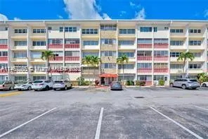 215 SE 3rd Ave # 304B, Hallandale Beach FL 33009