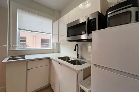 642 Michigan Ave # 14, Miami Beach FL 33139