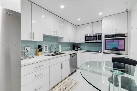 4001 S Ocean Dr # 11L, Hollywood FL 33019