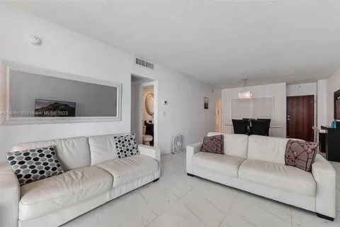 4001 S Ocean Dr # 11L, Hollywood FL 33019