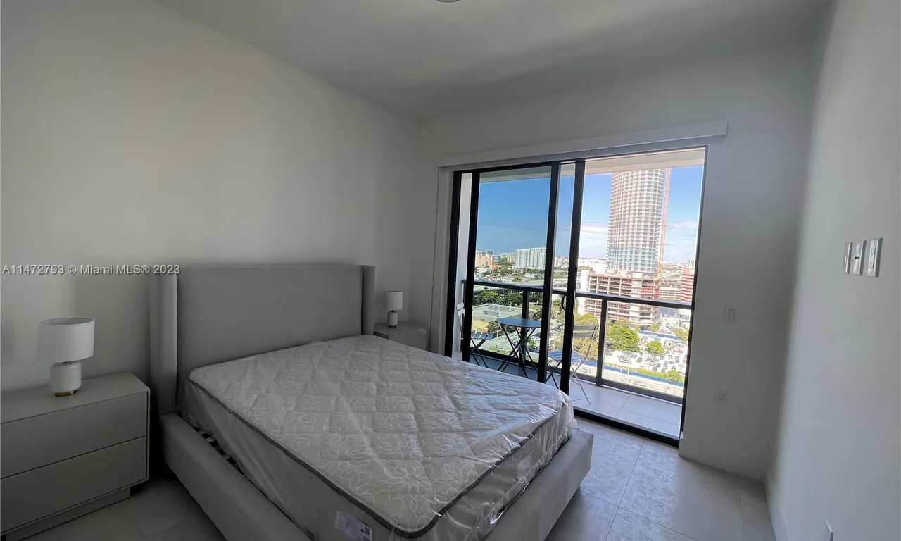 239 SW 9 # 1603, Miami FL 33129