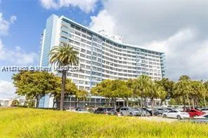 7441 Wayne Ave # 2H, Miami Beach FL 33141