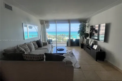 5151 Collins Ave # 1035, Miami Beach FL 33140