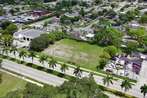 5421 W Hallandale Beach Blvd, West Park FL 33023