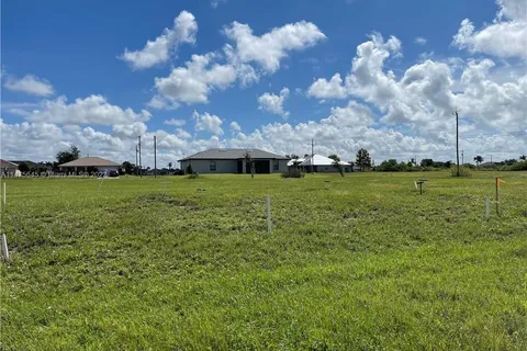 1326 NW 10 Avenue, Cape Coral FL 33993