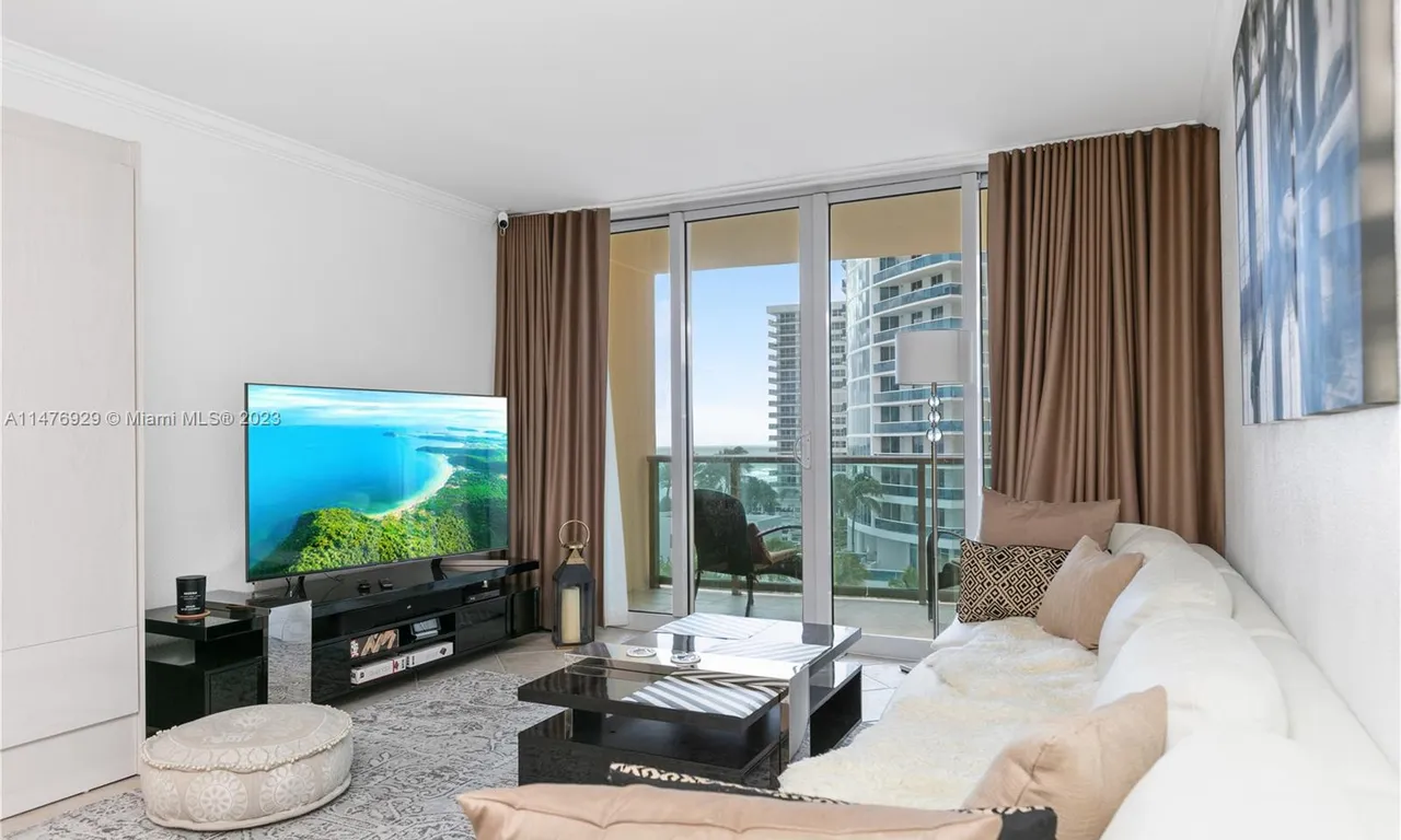 2501 S Ocean Dr, Hollywood FL 33019