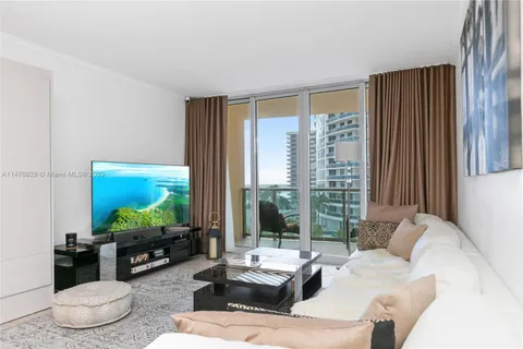 2501 S Ocean Dr, Hollywood FL 33019