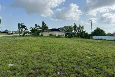 2109 NE 14 pl, Other City - In The State Of Florida FL 33909