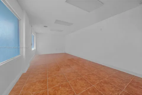 3467 SW 8th St, Miami FL 33135