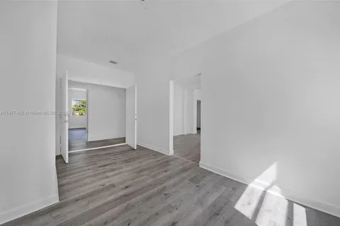 3463 SW 8th St, Miami FL 33135