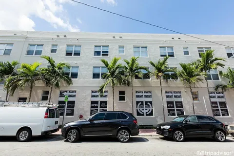 860 Collins Ave, Miami Beach FL 33139