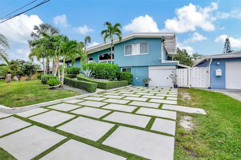 2448 Sugarloaf Ln, Fort Lauderdale FL 33312