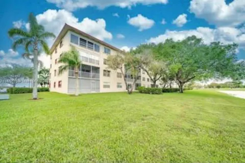 901 SW 128th Ter # 205A, Pembroke Pines FL 33027