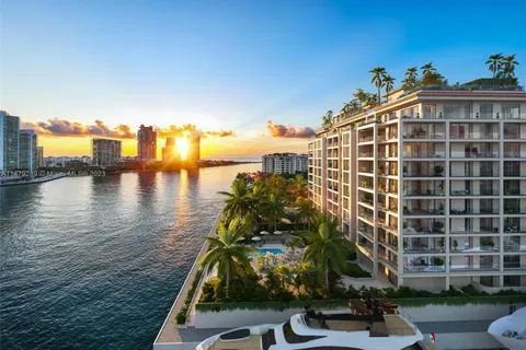 6 Fisher Island Drive # 305, Fisher Island FL 33109