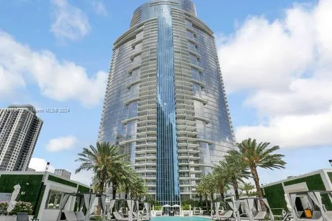 851 NE 1st Ave # 2909, Miami FL 33132