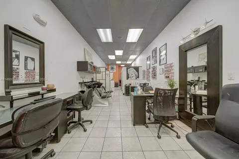 Full Service Beauty Salon For Sale in Hialeah, Hialeah FL 33016