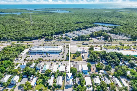 913 Plantation Rd, Key Largo FL 33037