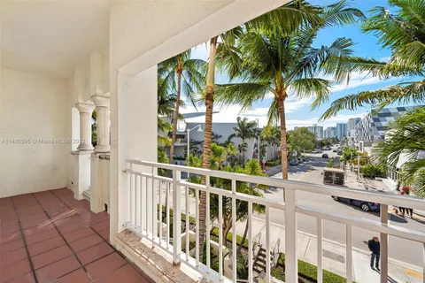 1415 Sunset Harbour Dr # 204, Miami Beach FL 33139