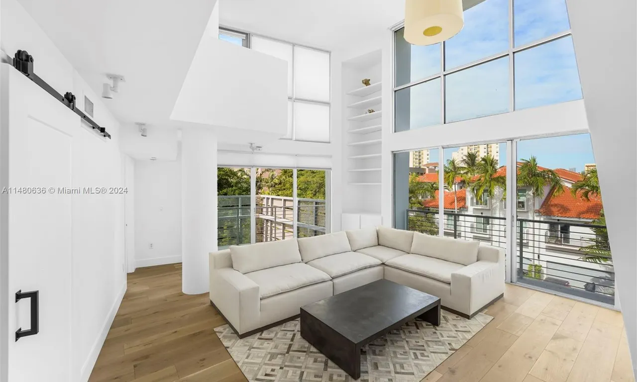 221 Jefferson Ave # 10, Miami Beach FL 33139