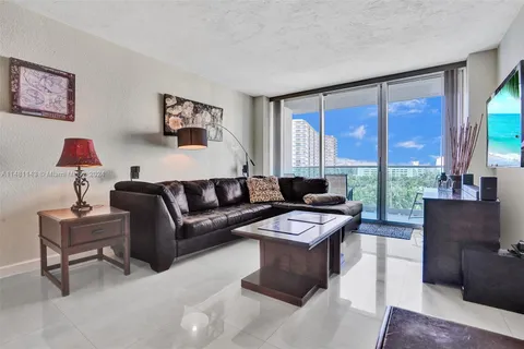 4001 S Ocean Dr # 7C, Hollywood FL 33019